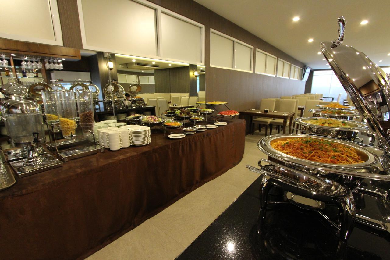 Le Bangkok Hotel Extérieur photo